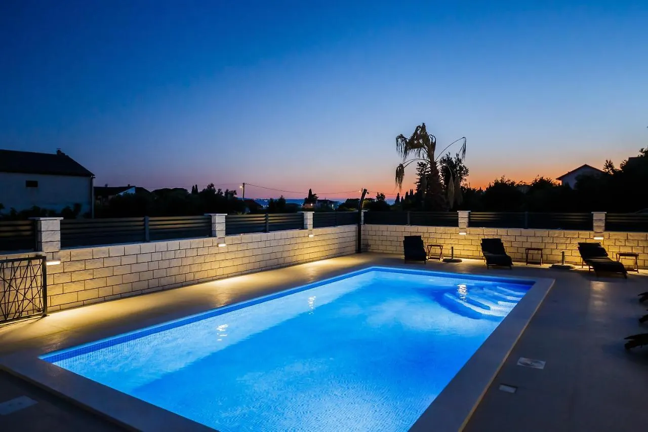 Villa Luka Kastela Croatia